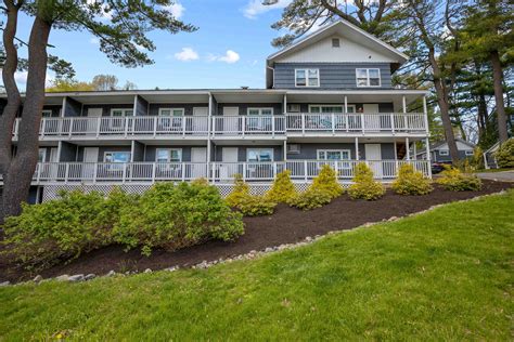 , Opens new. . Hotels in kittery me